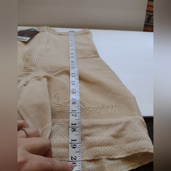 Stagmi Girdle from under the bra line to mid thigh sz 2XL - New - Picture 1 of 12